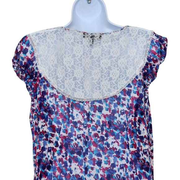 Jessica Simpson Womens Pullover Blouse Size M Semi-Sheer Gauzy Pleated Top - Picture 8 of 9